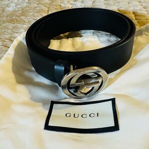 Gucci Black Leather Belt with Silver Interlocking GG Buckle